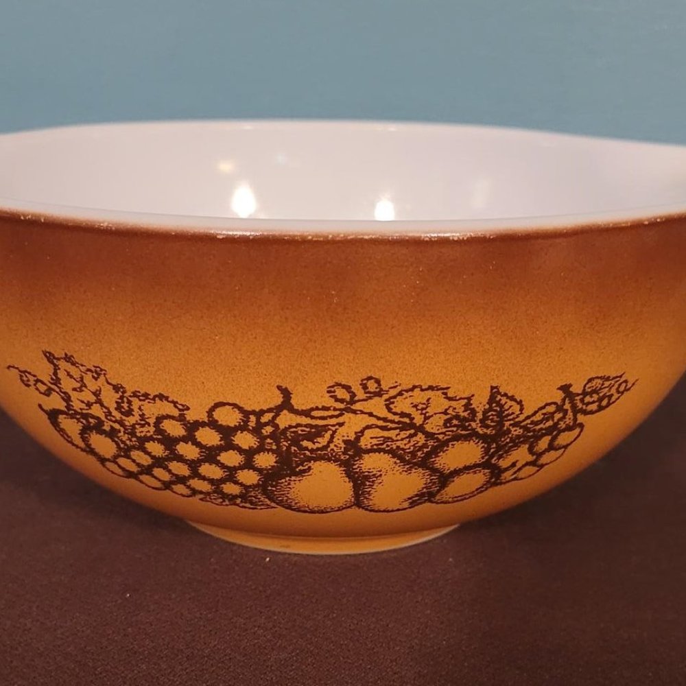 Pyrex Glass Bow with Handles and Fruit Design